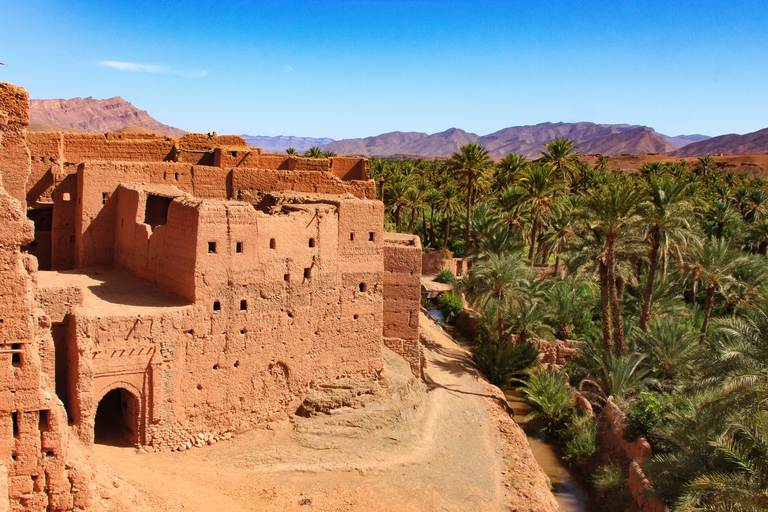 production-services-and-filming-in-marocco-traditional-village-valley